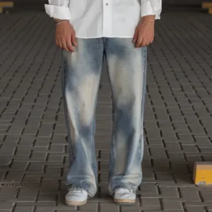 Washed-out-baggy-denim-comfy-and-effortless-2.webp