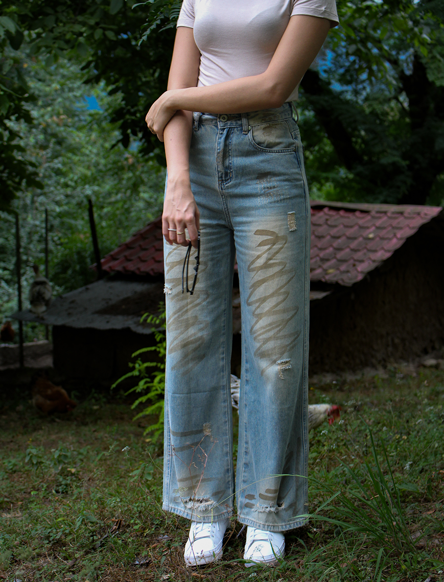 Light-Wash-Air-Brushed-Denim-5