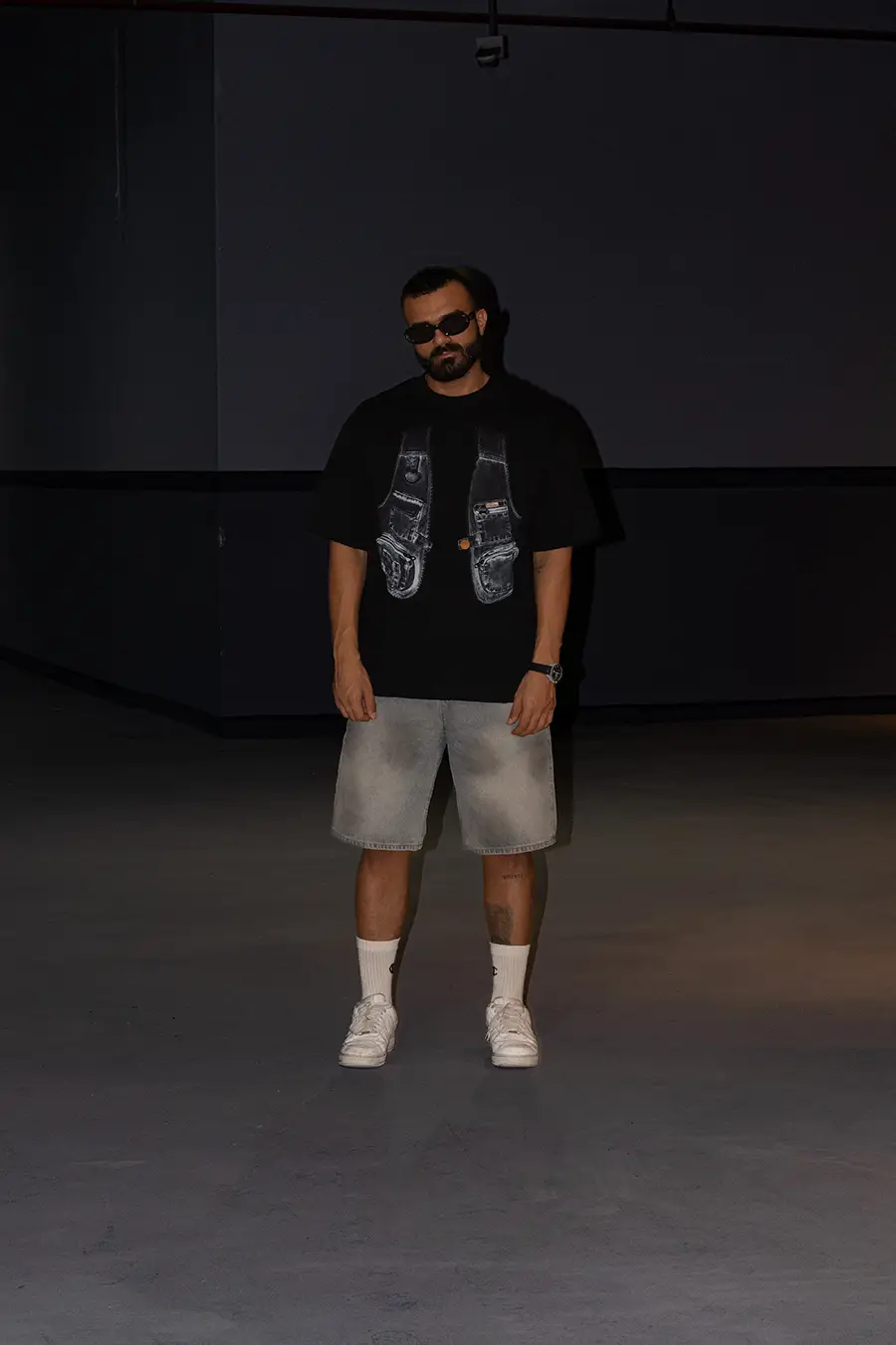 Vest Print Graphic T-Shirt - Dark Grey