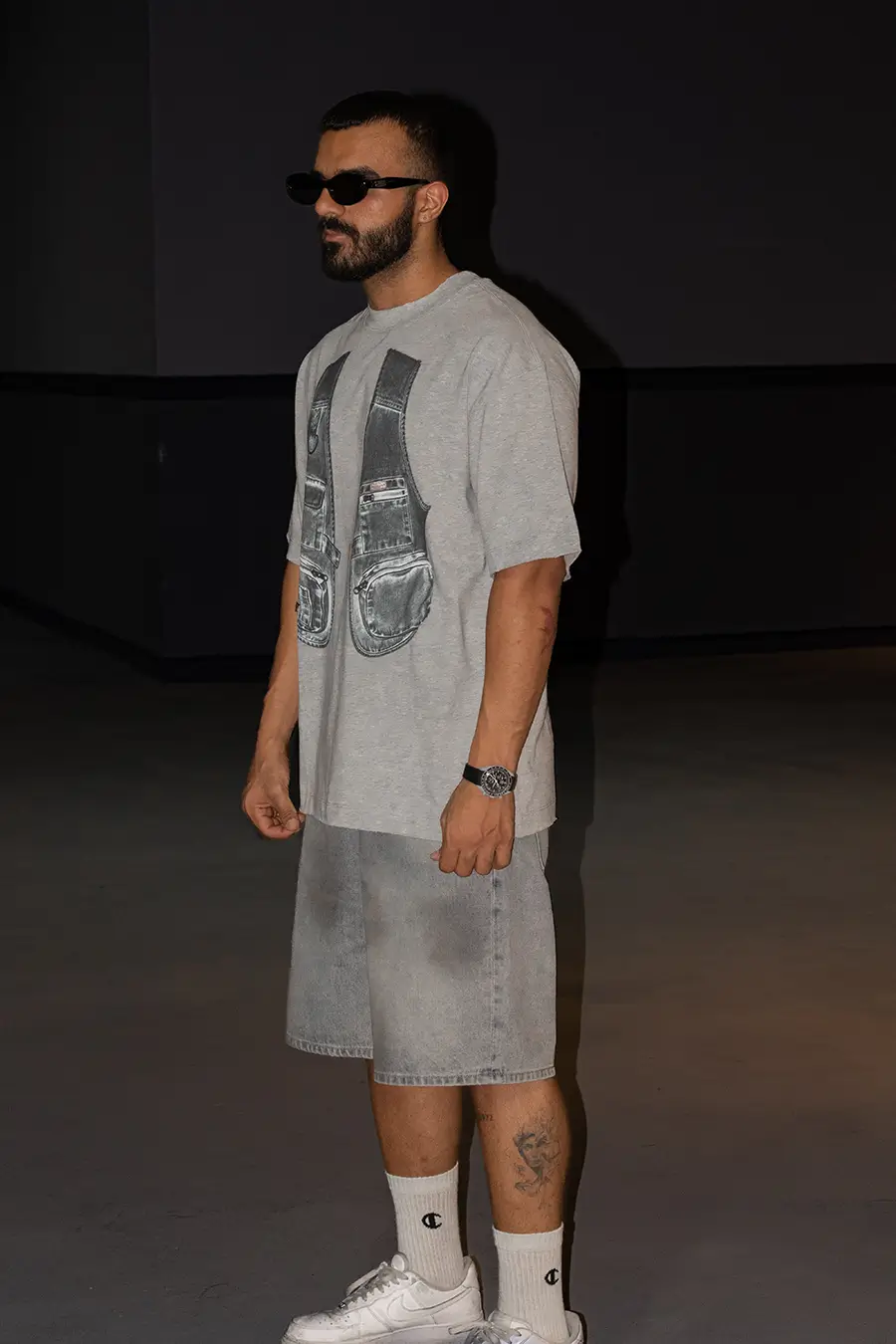 Vast-Print-Graphics-T-Shirt-Light-Grey-2