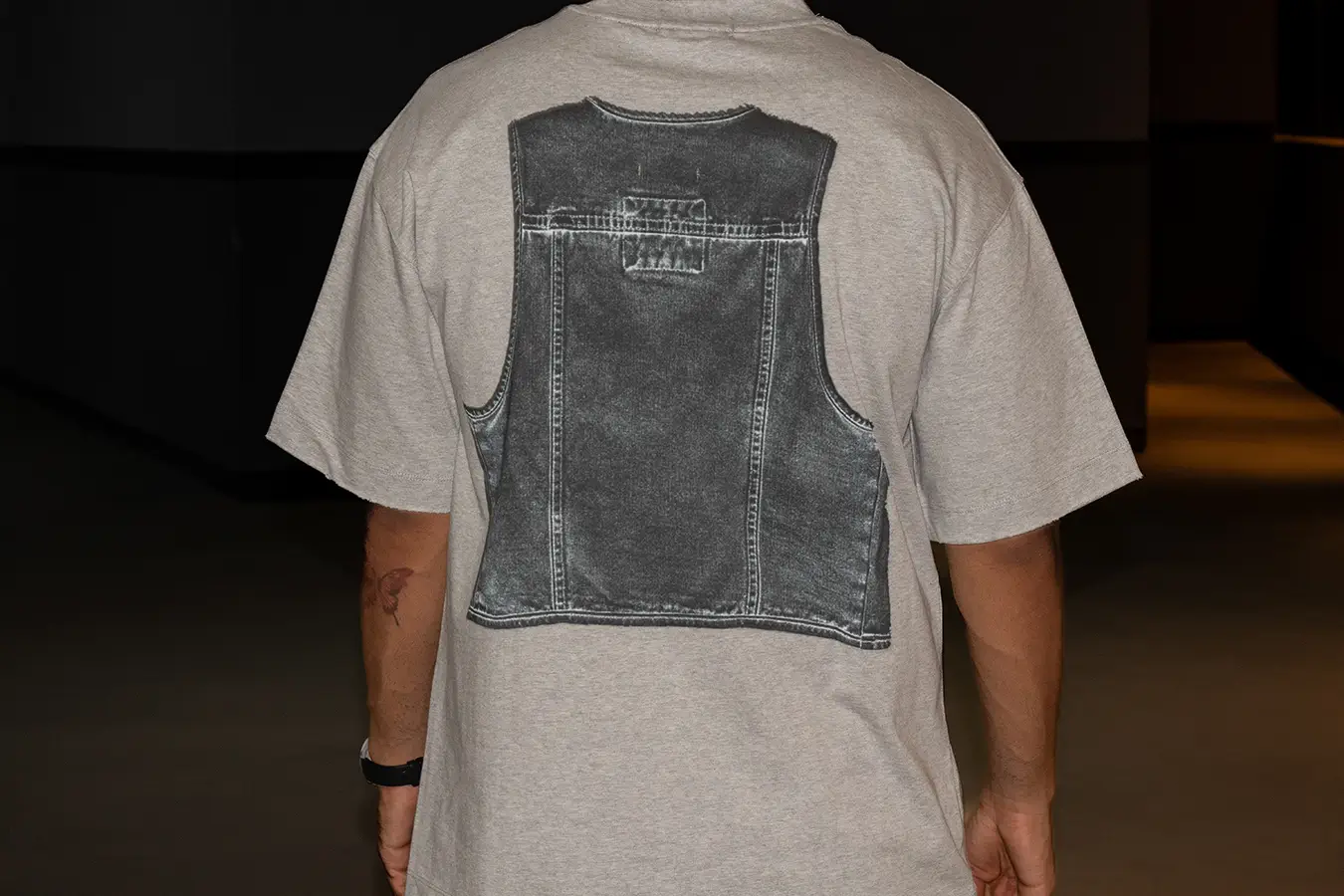 Vest Print Graphic T-Shirt in Grey